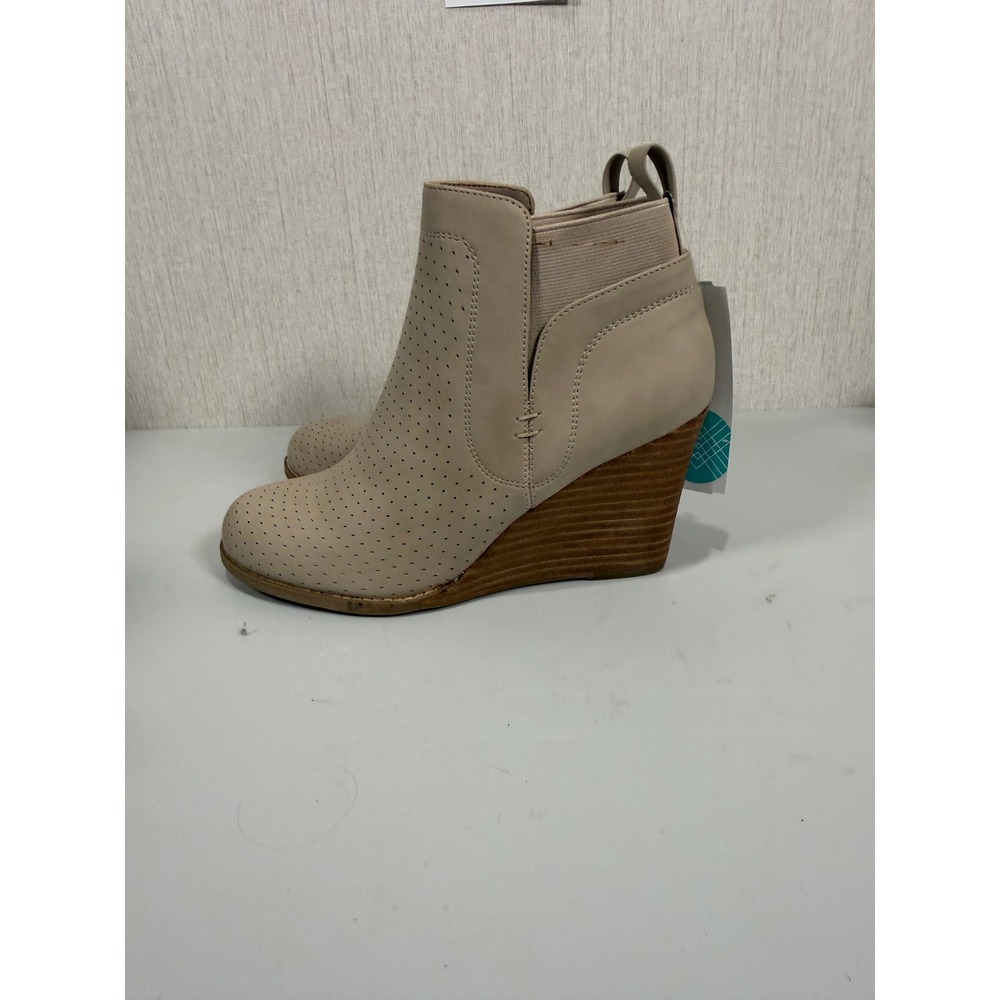 DV DOLCE‎ VITA ANTHROPOLOGIE GERDY SIZE 8 PERFORATED ANKLE WEDGE BOOTIE BOOT - Picture 7 of 13